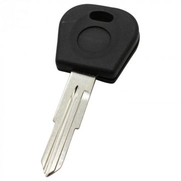 Daewoo ignition key with space for transponder - key blade point with notch right